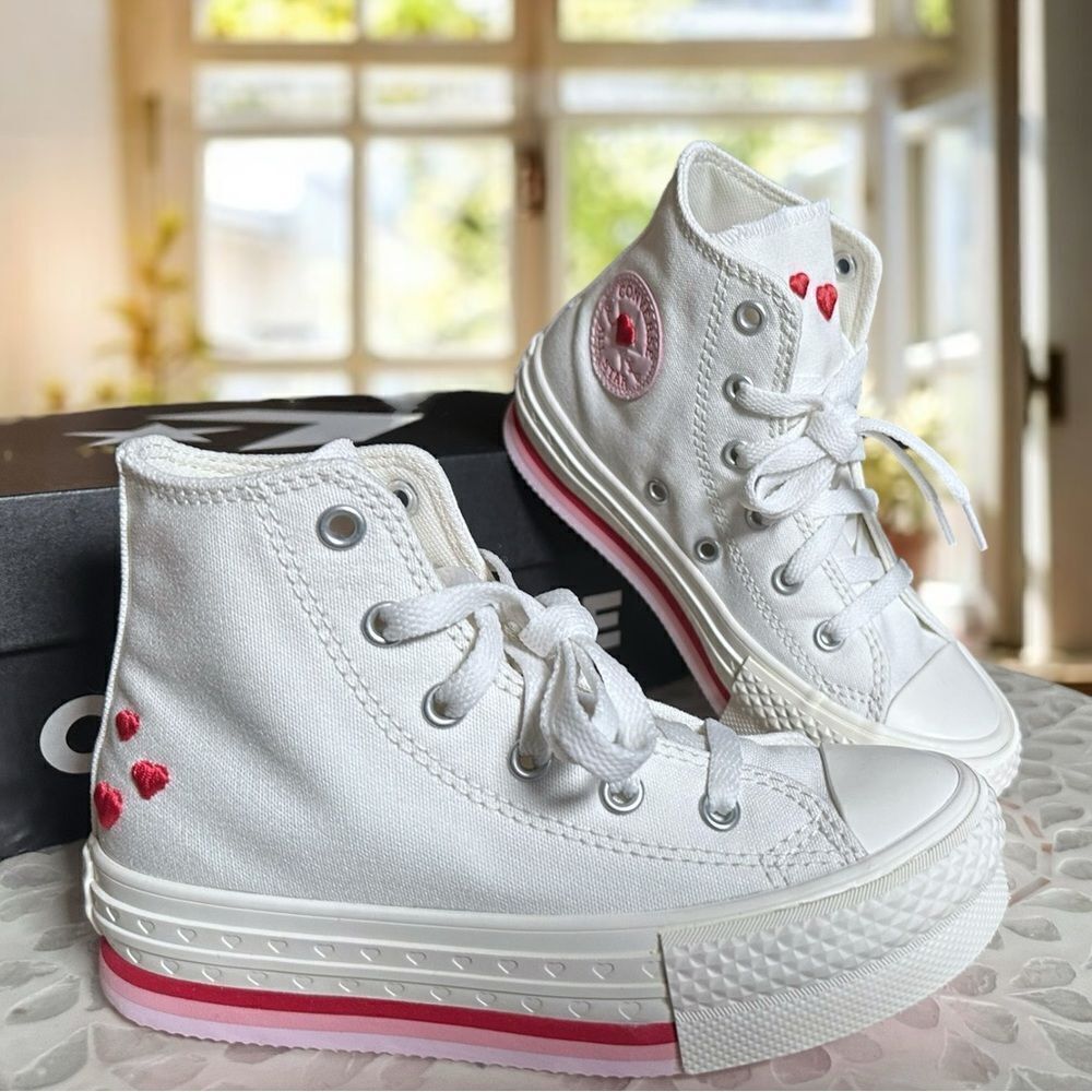 Converse Chuck Taylor All-Star CTAS Embroidered Hi-top Valentines Shoes Sneakers